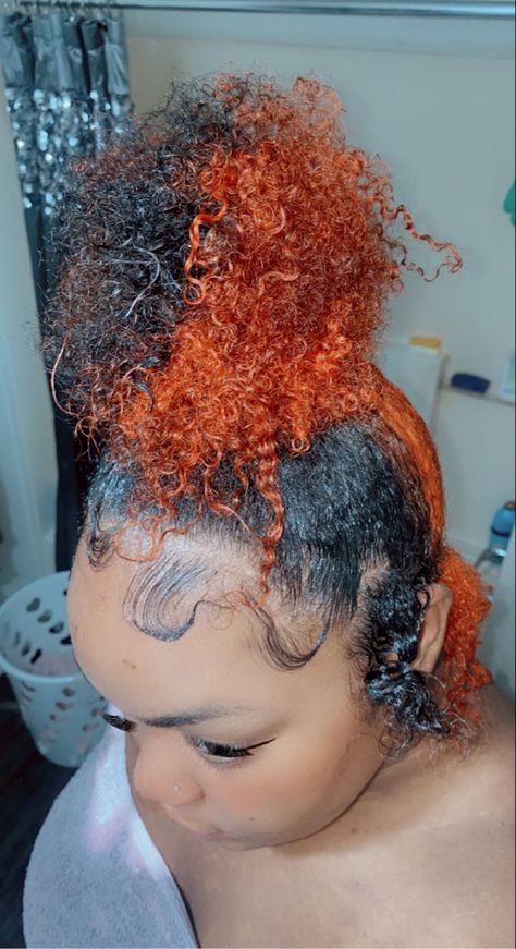 Dark Red Skunk Stripe Hair, Orange Skunk Stripe, Red Skunk Stripe Hair, Red Skunk Stripe, Skunk Stripe Hair, Curly Top Knot, Stripe Hair, Blk Women, Skunk Stripe