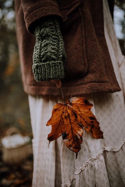 The Yarnista Edit – Fingerless Mitts - fibre space Cute Profile, Gloves Vintage, Autumn Magic, Fingerless Mitts, Brown Aesthetic, Autumn Aesthetic, Fall Photos, Autumn Inspiration, Vintage Crochet