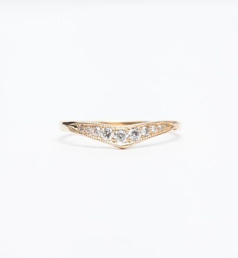 24 Nontraditional Wedding Bands That Will Turn Heads Marquise Cut Diamond Engagement Rings, Rose Gold Oval Engagement Ring, Nontraditional Engagement Rings, Morganite Engagement Ring Set, Rings Inspiration, Marriage Material, Wedding Ring Ideas, Cute Engagement Rings, Wedding Rings Solitaire