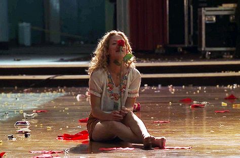 Penny Lane... Top 5 Best Movies of all Time: Almost Famous Almost Famous Penny Lane, This Is Your Life, I'm With The Band, Famous Movies, Penny Lane, Kate Hudson, Almost Famous, Record Store, Film Stills