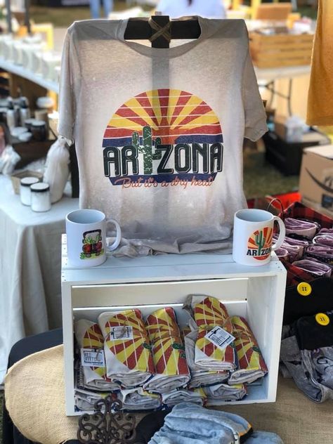 Table Top Tshirt Display, T Shirt Vendor Table Display Ideas, Tshirt Table Display Ideas, Diy T Shirt Display Stand, Vendor Tshirt Display, Craft Show T Shirt Display, Tee Shirt Vendor Set Up, Tshirt Display Ideas Booth Market, Sublimation Vendor Booth Ideas