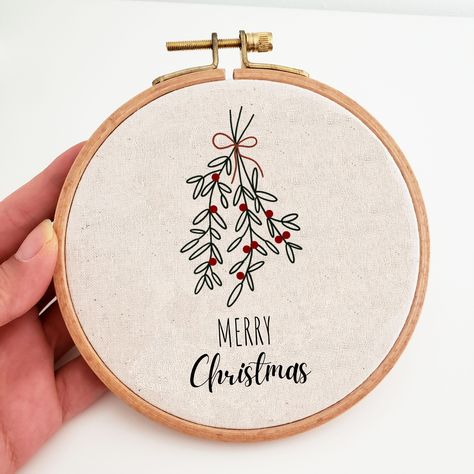 Mistletoe Embroidery Pattern Christmas Ornament PDF Pattern - Etsy Mistletoe Embroidery Patterns, Embroidery Mistletoe, Embroidery Pattern Templates, Embroidered Mistletoe, Mistletoe Embroidery, Mistletoe Drawing, Christmas Embroidery Hoop, Mistletoe Ornament, Merry Christmas Embroidery