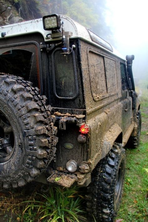 get dirty Porsche Classic, Jeep Willys, Land Rover Defender 90, Road Vehicle, Defender 90, Jeep 4x4, Land Rover Series, Army Vehicles, Off Road Adventure