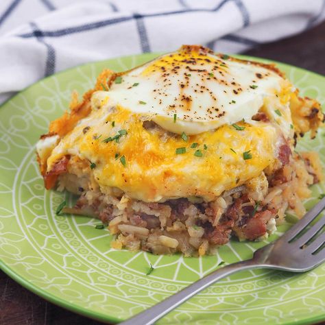 Breakfast Casserole In Dutch Oven, Mountain Man Breakfast Casserole, Lumberjack Breakfast, Smoked Breakfast Casserole, Dutch Oven Breakfast Camping, Dutch Oven Breakfast Casserole Camping, Dutch Oven Recipes, Camp Cooking, Christmas Breakfast