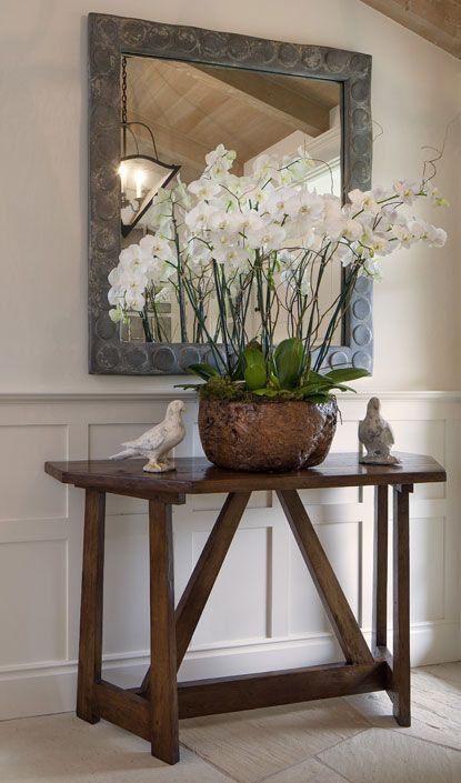 Orchids planted in large metal bucket Orchid Flower Arrangements, Interior Design Contemporary, Decoration Shabby, Cottage Shabby Chic, Orchid Arrangements, Entry Tables, Coin Design, Foyer Decorating, Kraf Diy