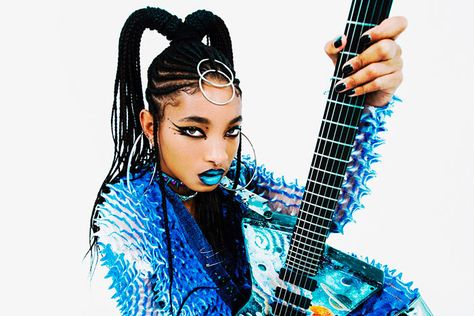 Willow is back. The 20-year-old singer links up with Travis Barker on her new single "Transparent Soul." On the punk-rock bop, ... Willow Smith, Nelly Furtado, Travis Barker, Jada Pinkett Smith, Rock Songs, New Rock, Blink 182, Avril Lavigne, Jimmy Fallon