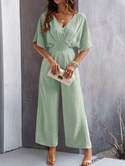 SHEIN USA Wedding Guest Fits, Jumpsuits For Women Casual, Shein Stuff, Dirndl Outfit, Jumpsuit Casual, Bandeau Tops, 1920s Flapper Dress, Plunge Dress, Short Playsuit