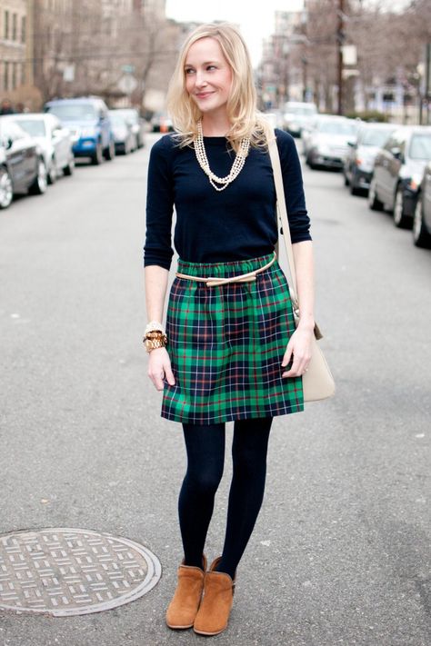 J. Crew green plaid skirt @Kelly Teske Goldsworthy in the City Mint Skirt Outfit, Spring Time Outfits, Green Plaid Skirt, Plaid Skirt Outfit, Denim Skirt Outfits, Tartan Skirt, Wardrobe Update, Summer Work Outfits, Christmas 2014