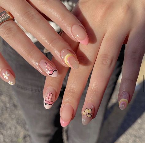 Western Nails Fall, Classy Nails Fall, Fall Classy Nails, Western Fall Nails, Nail Art Trending, Acrylic Nail Inspiration, Western Nail Art, Nail Art Trendy, Cowboy Nails