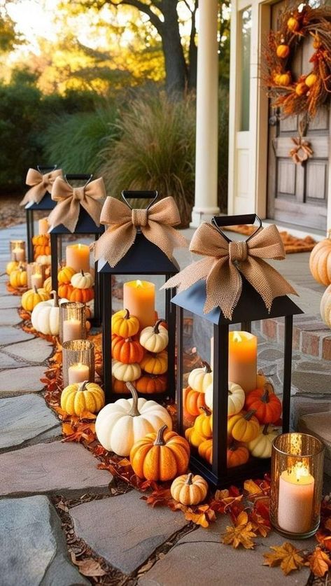 20 Inspiring Fall Landscape Ideas to Transform Your Outdoor Space Porch Fall Decorating Ideas, Fall Lantern Decor, Halloween Entryway, Fall Landscaping, Outdoor Fall Decor Ideas, Outdoor Thanksgiving, Fall Lantern, Casa Halloween, Thanksgiving Decorations Diy