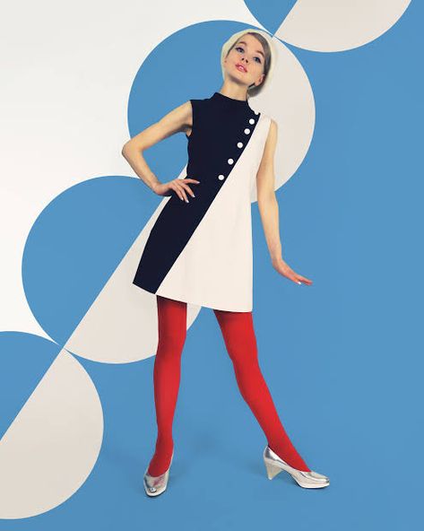 Mary Quant 60s Fashion, Mod Photoshoot, Atomic Fashion, Retro Future Fashion, 60s Fashion Women, 60 Outfits, Gogo Dress, Pop Art Fashion, Mod Girl