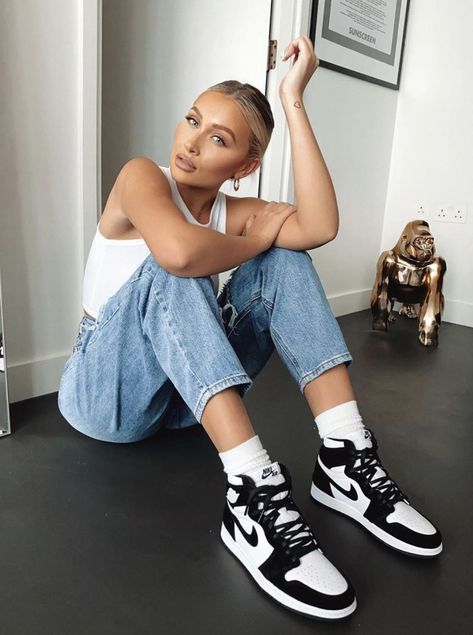 Air Jordan Outfit Women, Outfits With Air Jordans, Great Gatsby Party Outfit, Cute Outfits With Jordans, Jordan Outfits Womens, Air Jordan 1 Outfit Women, Jordan Outfit Women, Air Jordan Outfit, Outfits With Jordan 1s Fashion Styles