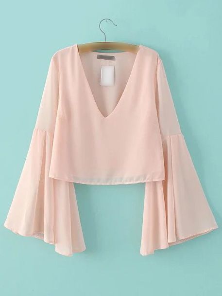 Blouse Online, Chiffon Blouse, Inspiration Mode, Blouse Styles, Look Chic, Outfits Casuales, Fashion Tops, Bell Sleeve, Look Fashion