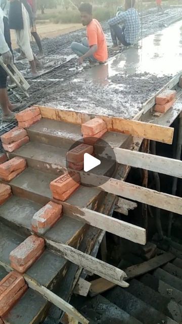 Building Deck Steps, Staircase Building, Construction Hacks, Staircase Construction, Beach Stairs, Round Stairs, Concrete Walkway, Building Stairs, Deck Steps