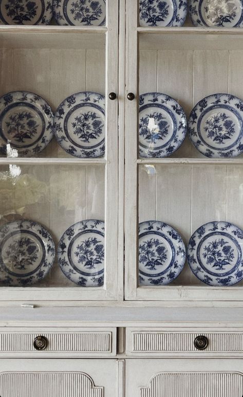 Plates Cabinet, Plate Cabinet, Blue And White Plates, Kitchen Display Cabinet, Plate Shelves, White Platter, Cabinet Display, Cottage Style Home, Kitchen Display