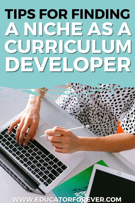 If you're ready to leave the classroom, but stay in education, curriculum development might be a great option! Here I'm sharing how to develop a niche in curriculum development, whether you're interested in freelance curriculum writing or work-from-home curriculum development jobs. Learn more about how to leave the classroom, and pursue another career that will give you freedom and flexibility! Curriculum Writing, Curriculum Developer, Work Resume, Educational Tips, Writing Curriculum, Flexible Jobs, Curriculum Design, Curriculum Development, Virtual Assistant Business