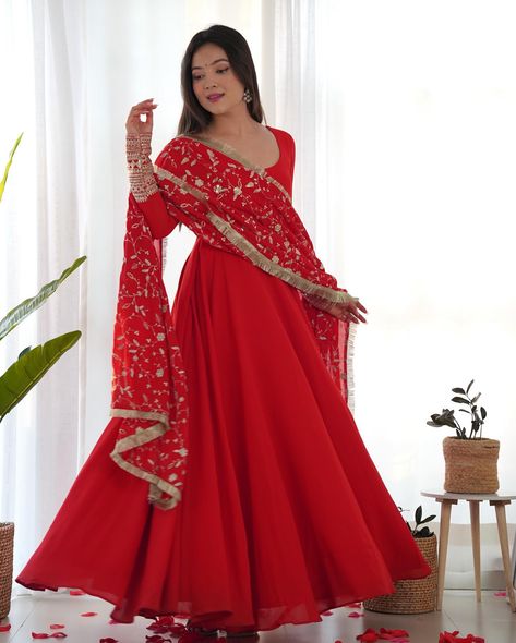 Comment “Link” To Get Details In DM ❤️ Red Pure Soft Fox Georgette Anarkali Suit Set With Huge Flair, Dupatta & Pant Search “KB 241” On Our Website To Shop 👗 Hurry, Book Fast To Make This Festival Season Unforgettable ✨ Shop Now From www.BahuPalace.com Link In Bio DM/WhatsApp Us At +91 9409911700 💖 Take Screenshot & Send Us To WhatsApp For More Details! Which One You Want To Buy/Inquiry? 🙈 100% Quality Assured Premium Product With Pocket Friendly Price | Free Express Shipping | Cash On D... Red Anarkali Suits Wedding, Georgette Anarkali Dress, Red Anarkali Suits, Pink Anarkali Suits, Anarkali Designs, Georgette Anarkali Suits, Red Anarkali, Georgette Anarkali, Simple Saree Designs