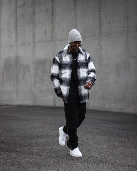 Black Street Fashion Men, Black Male Winter Outfits, Edgy Streetwear Men, Urban Male Outfits, Male Outfits Casual Simple, Style Homme Streetwear, Eclectic Grandpa Outfits Men, Black Male Outfits Street Style, Black Men Fashion Casual Street Style