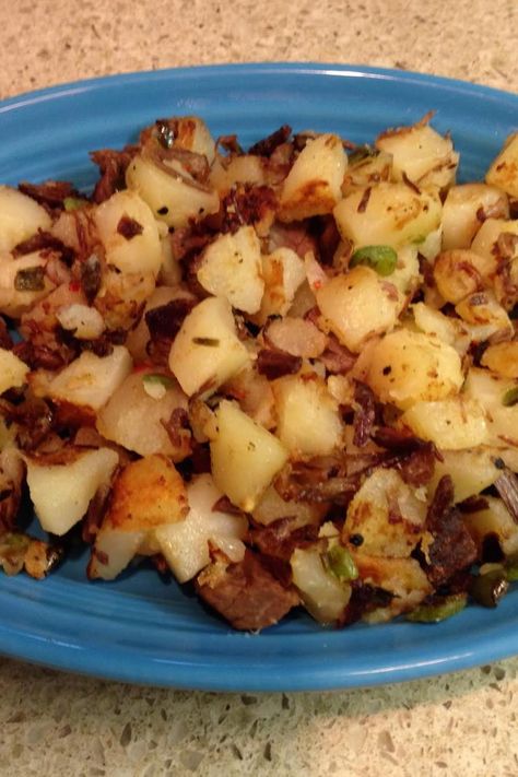 Roast Beef Hash, Beef Hash Recipe, Leftover Roast Beef Recipes, Ground Beef Keto Recipes, Cooked Potatoes, Leftover Roast Beef, Leftover Beef, Hash Recipe, Corned Beef Recipes