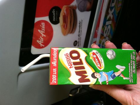 I miss my milo juice box!!! Air Milo, Milo Milk, Milo Drawing Drink, Milo Tin, Air Asia, Juice Boxes, Simple Iphone Wallpaper, Cool Anime Guys, Gum