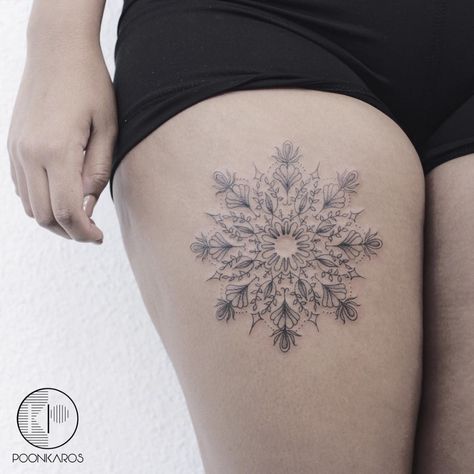 Snowflake Mandala Tattoo, Snowflakes Tattoo, Future Artwork, Snowflake Tattoo, Nature Mandalas, Snowflake Mandala, Flower Of Life Tattoo, Snow Flake Tattoo, Nature Tattoo Sleeve