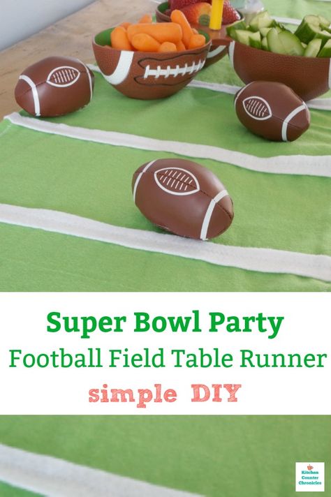 Make a football field table runner for your next Super Bowl party! Super simple DIY project that takes a few minutes to make. #superbowlparty #superbowlpartytable #simplediy #footballcraft #footballdecoration #superbowldecoration #tablerunner Diy Super Bowl, Super Bowl Menu, Super Bowl Decorations, Homemade Mozzarella, Field Football, Football Crafts, Bowl Party Food, Super Bowl Football, Football Decorations