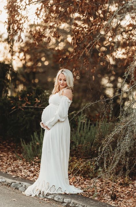 Maternity Gallery | Morristown | Through the Looking Glass Photos Nursing Photoshoot Breastfeeding, Breastfeeding Outfits, Maternity Crop Top, Nursing Photoshoot, Maternity Crop Tops, Fall Maternity Dress, Boho Maternity Dress, Pregnant Style, Maternity Photography Poses Outdoors