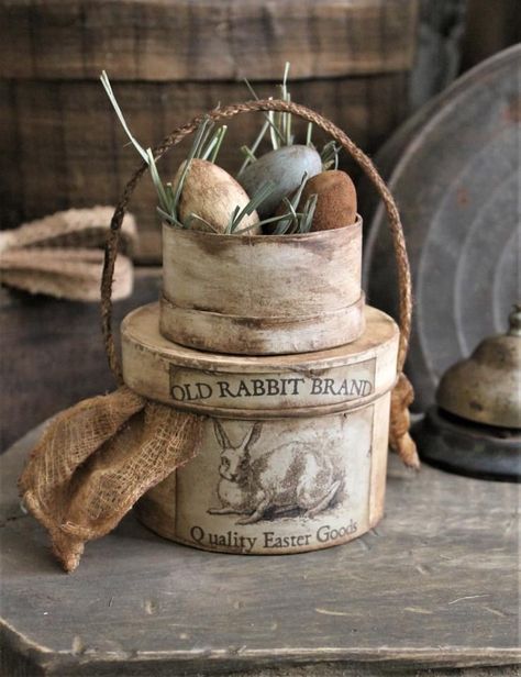 Primitive Easter Crafts, Primitive Easter Decor, Spring Display, Country Easter, Primitive Easter, Rustic Easter Decor, Easter Craft Decorations, Spring Easter Crafts, Box Sets