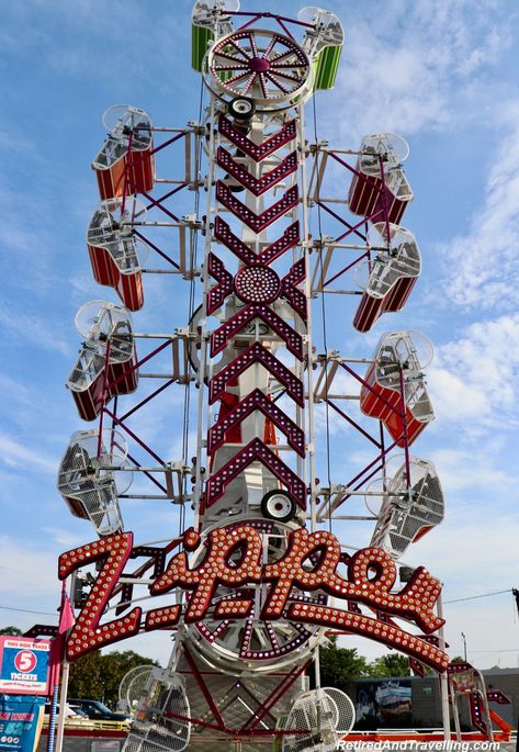 Zipper CNE Rides Carnie Aesthetic, State Fair Pictures, Zipper Ride, State Fairs, Fair Pictures, Fair Theme, Fair Rides, Amusement Rides, Fairs And Festivals