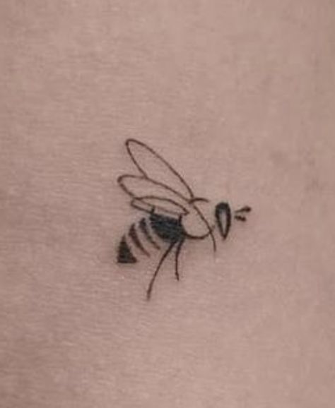 Minimalist Bee Tattoo, Little Bee Tattoo, Fine Line Bee Tattoo, Tattoo Bee, Queen Bee Tattoo, Flying Bee, Insect Tattoo, Bug Tattoo, Bow Tattoo