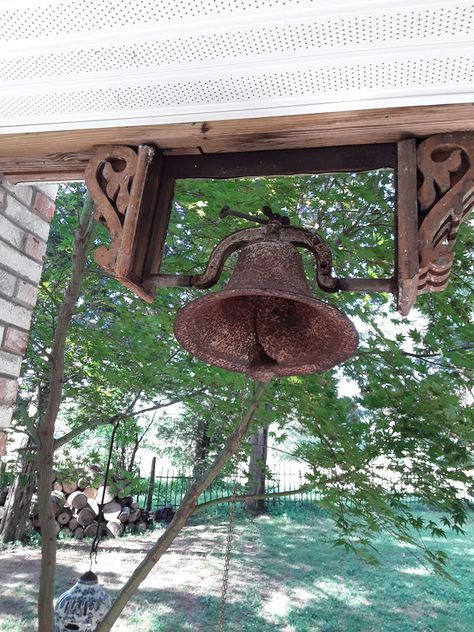 Cast Iron Bell Mounting Ideas, Dinner Bell Ideas, Rustic Yard Decor, Iron Farm, Cast Iron Bell, Antique Bell, Bread Art, Leopard Outfits, Outdoor Dinner