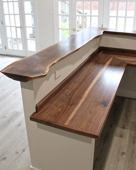 Check out this custom front desk! #liveedge #bourbonbarkwoodworks #dellcorcontracting #deskstyle #workspace #customwoodworking Wood Kitchen Bar Counter, Counter Bar, Bar Deco, Metal Building Designs, Breakfast Bar Kitchen, Basement Bar Designs, Kitchen Design Plans, Cabin Kitchens, Counter Design