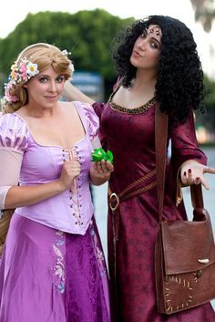 Belle Blue Dress Costume, Belle Blue Dress, Tangled Cosplay, Blue Dress Costume, Tangled Costume, Cosplay Disney, Mother Gothel, Rapunzel Cosplay, Rapunzel Costume