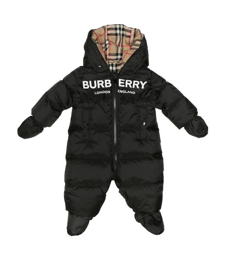 Burberry Baby Clothes, Cute Baby Clothes For Boys, Baby Boy Stuff, Newborn Baby Boy Outfits, Luxury Baby Fashion, Luxury Kids Clothes, Newborn Baby Boy Clothes, Luxury Baby Clothes