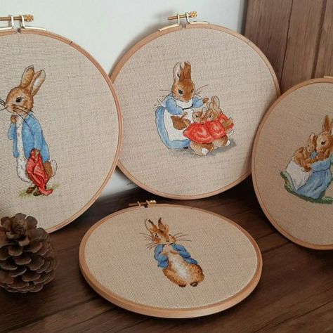 Peter Rabbit Cross Stitch Pattern Free, Peter Rabbit Cross Stitch, Peter Rabbit Embroidery, Peter Rabbit And Friends, Rabbit Painting, Embroidery Wall Art, Spring Easter Crafts, Vintage Rabbit, Hand Embroidery Projects