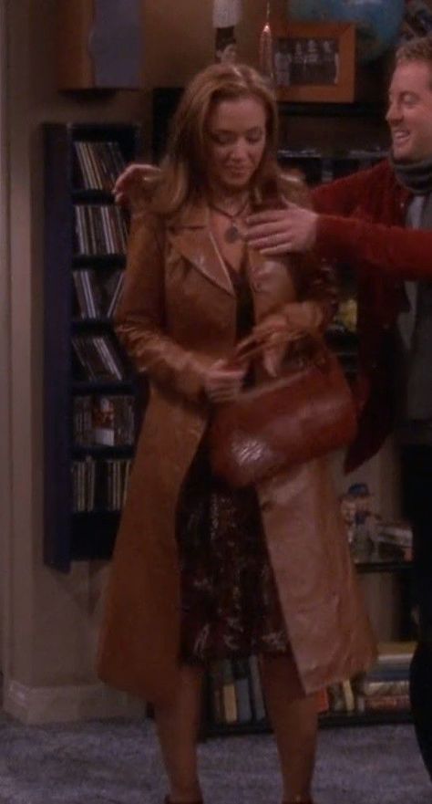 King Of Queens Carrie Outfits, Carrie Heffernan Outfits, Carrie Outfits, Carrie Heffernan, 90s Television, 2025 Style, Leah Remini, King Of Queens, Pixie Hollow