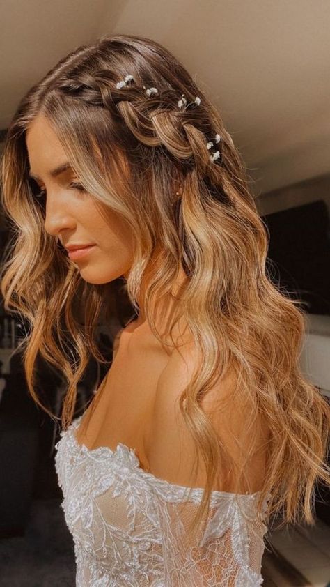 Curled Prom Hair, Cute Prom Hairstyles, Simple Prom Hair, Braided Prom Hair, Prom Hair Down, Ball Hairstyles, Hoco Hairstyles, Dance Hairstyles, Prom Hairstyles For Long Hair