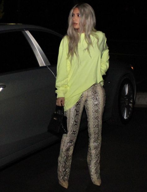 Kim Kardashian Pairs Snakeskin With Neon: Yay or Nay? http://www.myfashionlife.com/archives/2018/01/21/kim-kardashian-in-snakeskin-and-neon-yay-or-nay/ #KimKardashian Chris Appleton, Estilo Kardashian, Kim Kardashian Kanye West, Kim Kardashian Outfits, Kim K Style, Kardashian Outfit, Kim Kardashian And Kanye, The Love Of God, Kim Kardashian Style