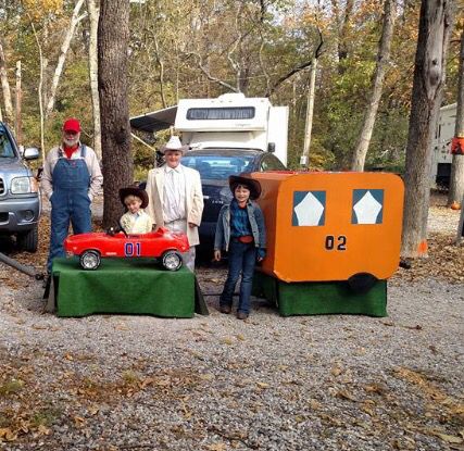 Halloween costume dukes of hazard, camper !  This won us first place.. Uncle Jesse boss hog and Bo and Luke duke! Luke Duke, Dukes Of Hazard, Uncle Jesse, America Party, First Place, Toy Chest, Halloween Costume, Halloween Costumes, Halloween