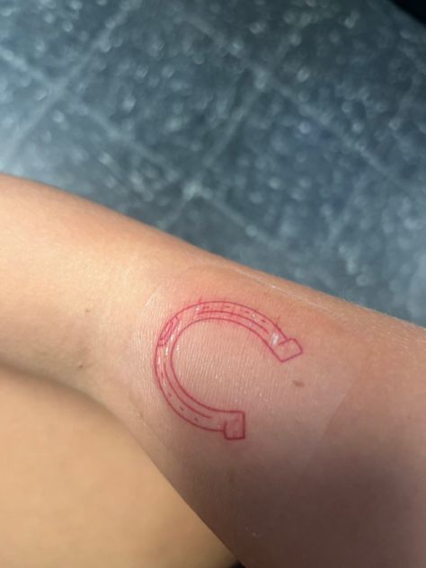 Shoe Tattoo, Texas Tattoo, Horse Shoe Tattoo, Cowboy Tattoos, Tattoo Red, Texas Tattoos, Tattoo Board, Subtle Tattoos, Horse Shoe