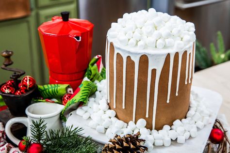 Creator of "Baking with Blondie," Mandy Merriman is making a holiday treat with hot chocolate buttercream. Chocolate Ganache Cake Decoration, Ganache Cake Decoration, Red Velvet Ideas, Best Chocolate Ganache, Hot Chocolate Cake, Baking With Blondie, Red Velvet Hot Chocolate, Homemade Buttercream Frosting, Cake Mix Ingredients