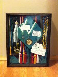 Graduation here we come | HM: Fresh & Fancy Graduation Shadow, Diy Shadow Box Ideas, Graduation Cords, Graduation Display, Shadow Box Graduation, Graduation Box, Shadow Box Ideas, Graduation Memories, Diy Shadow Box