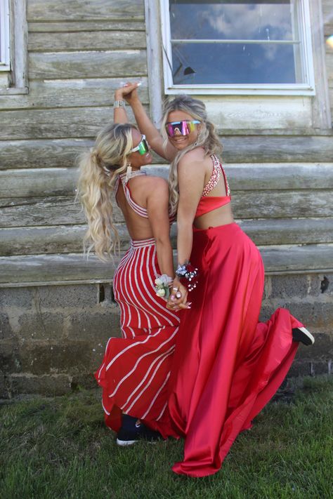 Prom Dress Ideas For Blondes, Western Formal Dresses Country, Funny Prom Photo Ideas, Prom Dresses Western, Country Hoco Dresses, Western Prom Dress, Western Homecoming Dresses, Western Hoco Dress, Western Hoco