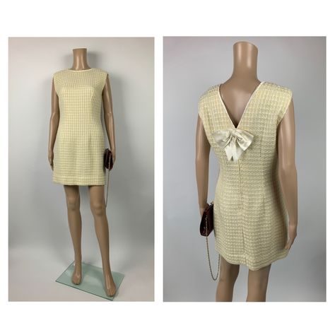 1960's White Boucle Vintage Mini Wool Dress Sixties Short Tweed Back Bow Size M Back Bow Dress, Skirt Outfit Fall, Skirt Outfit Summer, Vintage Mini Dress, Vintage Mini Dresses, Skirts With Boots, White Tweed, White Sleeveless Dress, Soft Cardigan