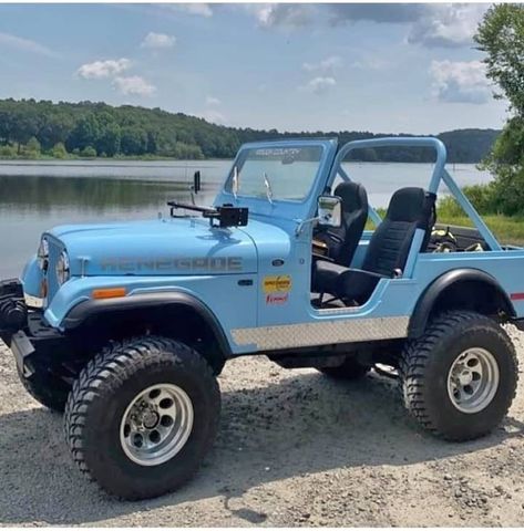 80s Jeep Wrangler, Retro Jeep Wrangler, 97 Jeep Wrangler, Old Jeep Wrangler, Green Jeep Wrangler, Jeep Rims, Blue Jeep Wrangler, 2001 Jeep Wrangler, 1999 Jeep Wrangler