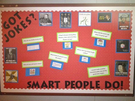 Nerdy / smart jokes bulletin board for high school Bulletin Board For High School, Snakes On A Plane, Inspirational Bulletin Boards, High School Bulletin Boards, English Classroom Decor, Math Bulletin Boards, English Jokes, Back To School Bulletin Boards, Bulletin Board Ideas