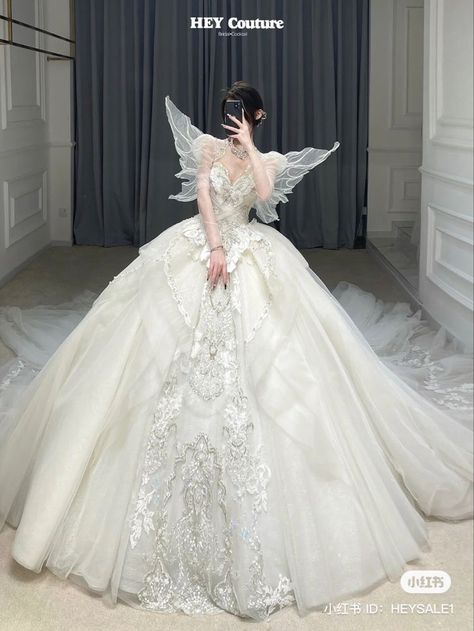 Hey Couture, Fairy Gown, Fantasy Outfits, Big Wedding Dresses, Pretty Quinceanera Dresses, Sparkle Wedding Dress, Fairy Tale Wedding Dress, Pretty Wedding Dresses, Fancy Wedding Dresses