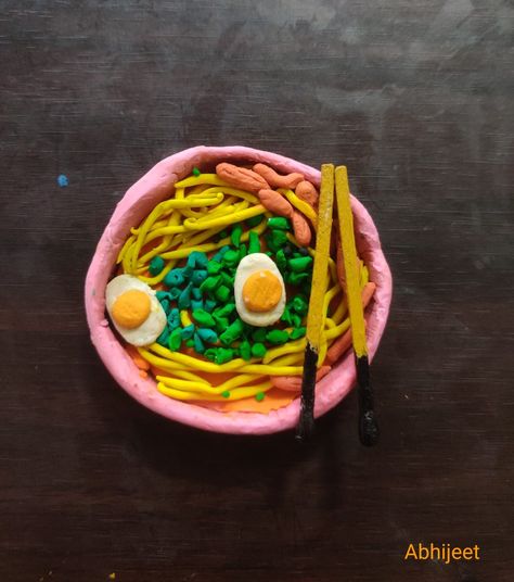 Trying Ramen(japanese) Ramayeon(Korean) using clay Clay Ramen Bowl, Diy Ramen, Ramen Japanese, Clay Project Ideas, Clay Models, Drawing Collection, Japanese Ramen, Soft Clay, Clay Inspo