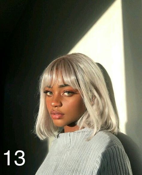 From #meds100heads Model Tips, Grunge Hair, Silver Hair, Hairstyles With Bangs, Pretty Face, Synthetic Hair, Textured Hair, Pretty People, Hair Inspiration