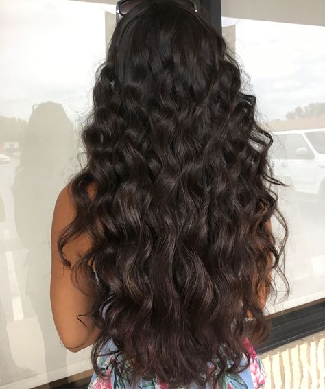 Brown Wavy Hair, Long Wavy Hair, Beautiful Long Hair, Long Curly Hair, Long Curly, Hair Waves, Aesthetic Hair, Curly Hair Styles Naturally, Hair Day